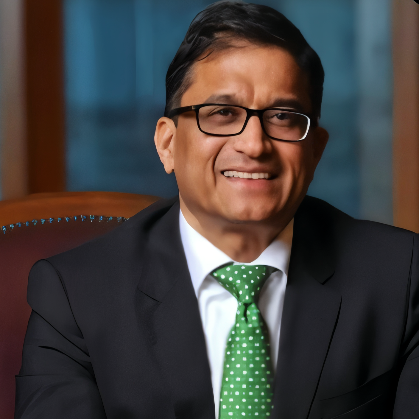 Narayanan N R